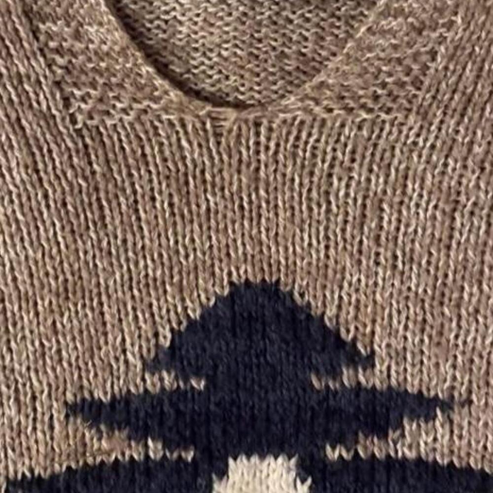 Vintage Abercrombie Knit Hooded Sweater. - Picture 6 of 6